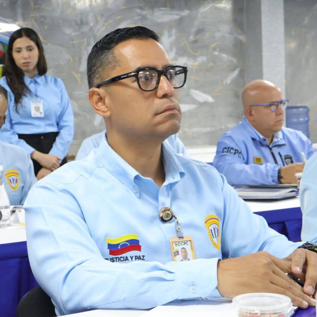 dirigida a Directores de Unidad, jefes de Redip, jefes de estados y Directores de Línea